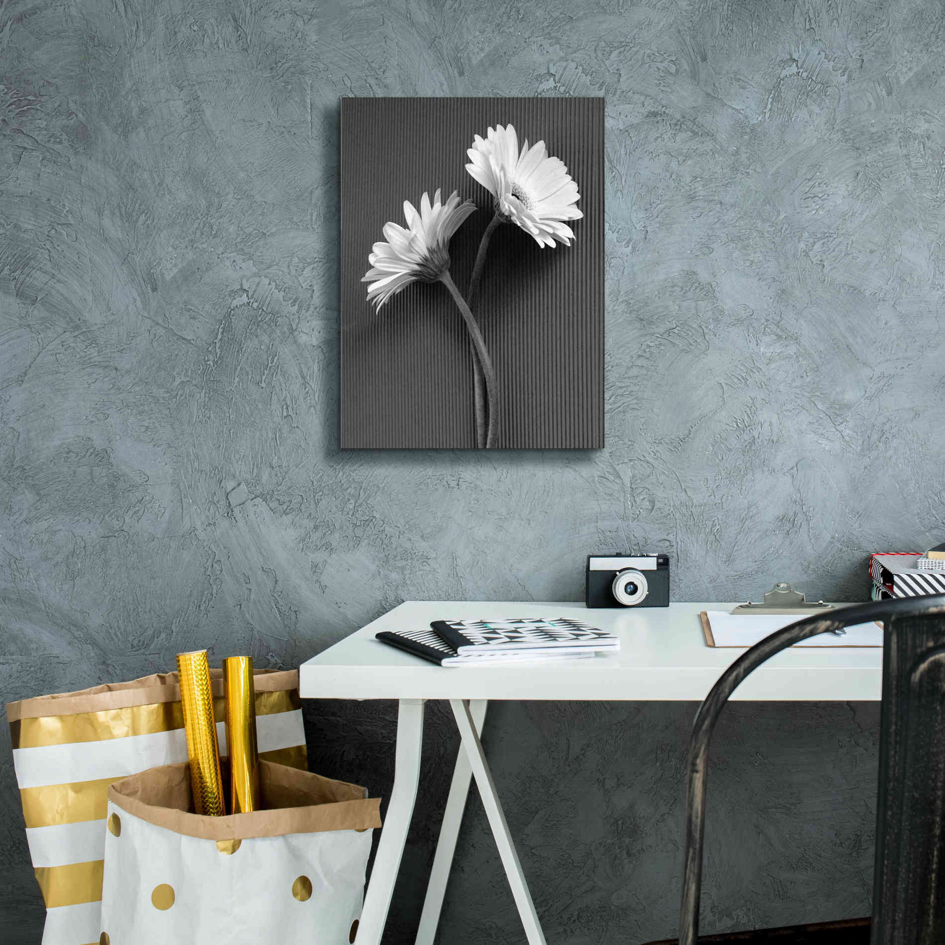'Fresh Cut Daisy IV' by Debra Van Swearingen, Canvas Wall Art,12 x 16